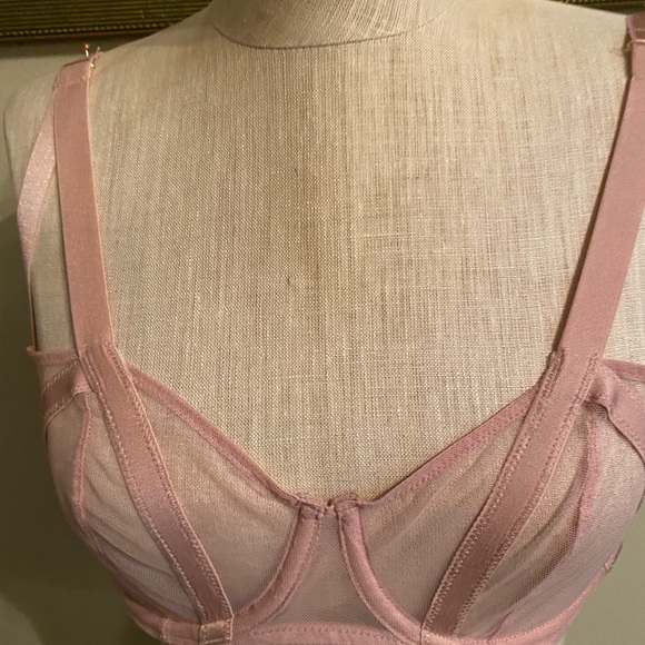 Bra - Picture 2 of 4